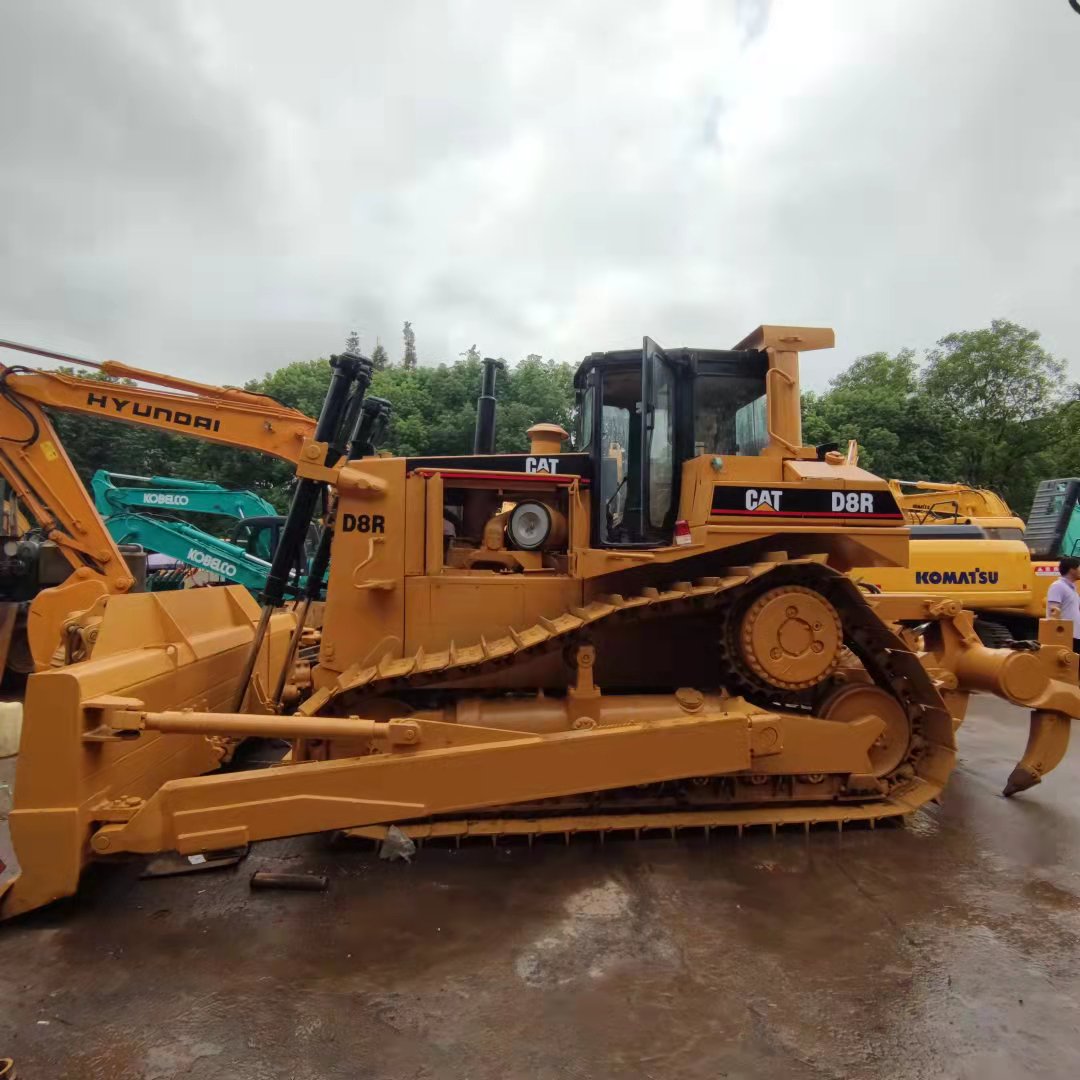 CAT D8R