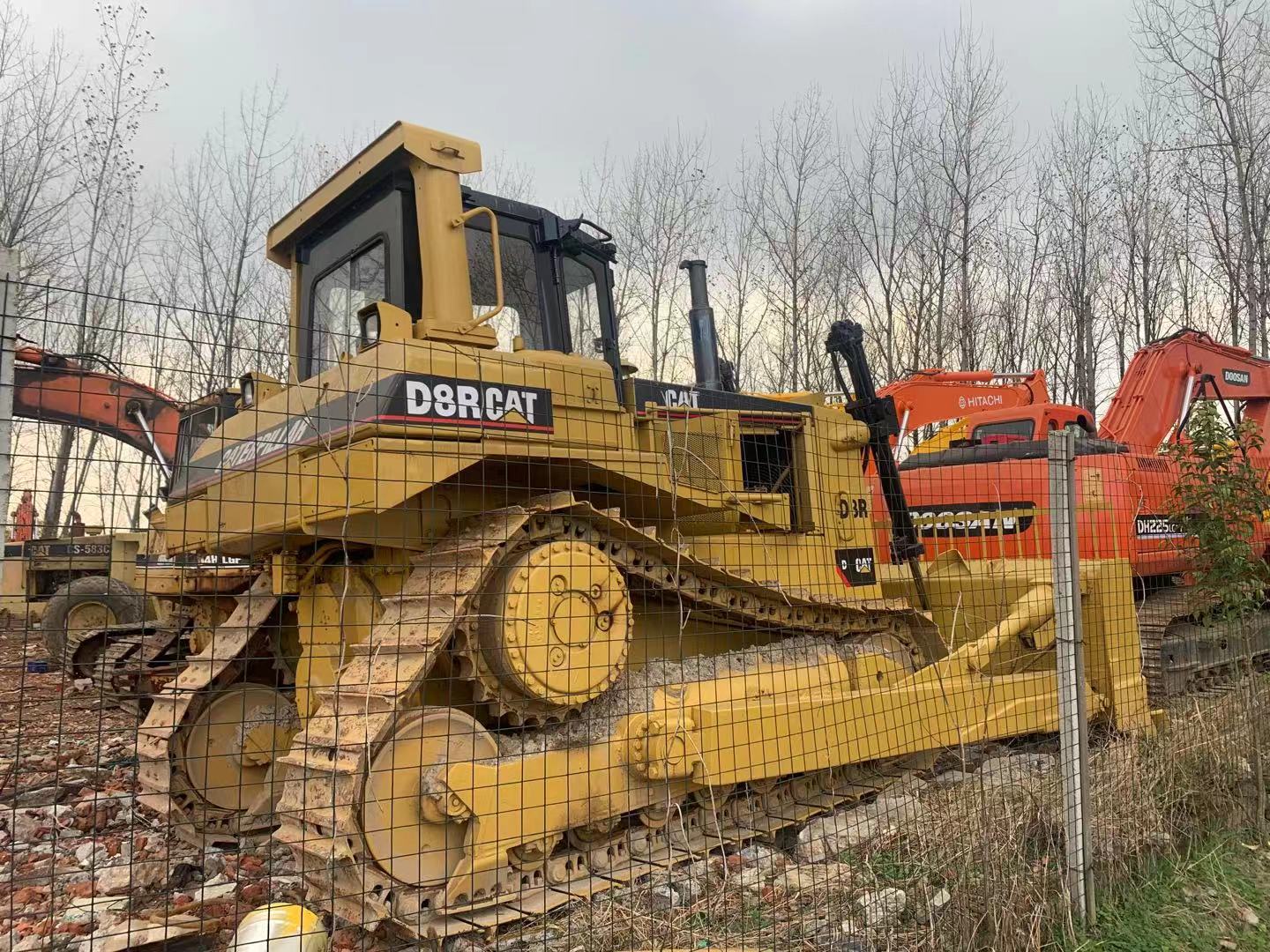 CAT D8R dozer