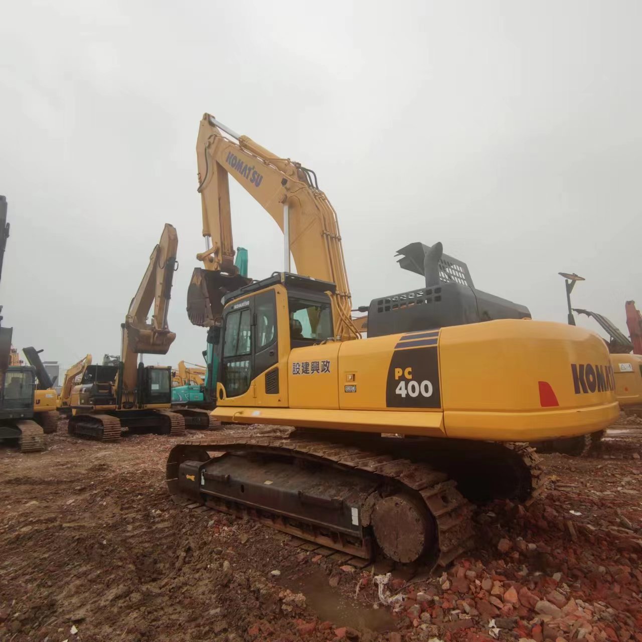Komatsu PC450-8